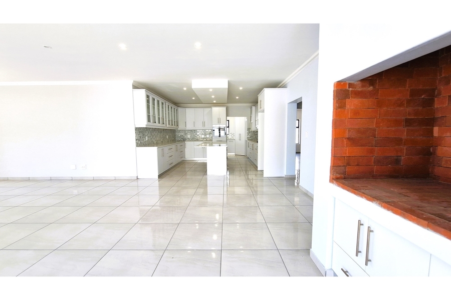 3 Bedroom Property for Sale in Sandy Point Western Cape